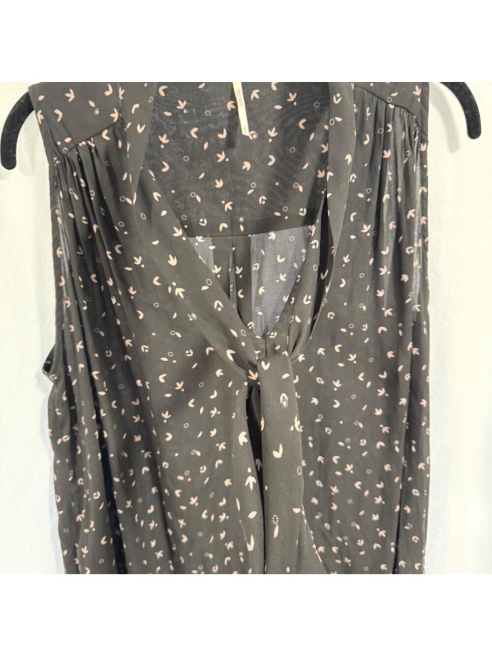 Free People High Low Hem Floral Neck Tie Sleeveless Blouse Size M - Picture 2 of 7